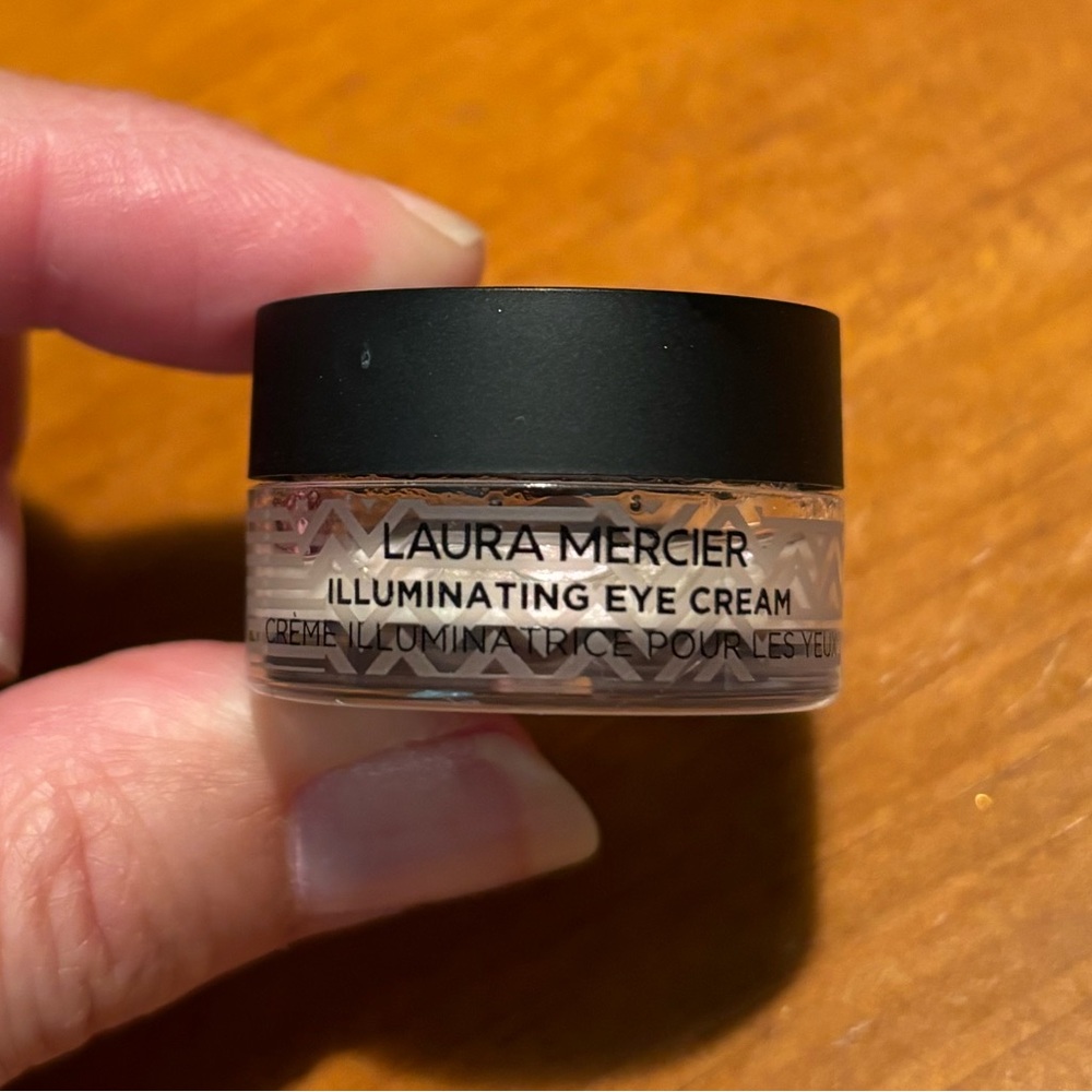 Laura Mercier Illuminating Eye Cream - Picture 4 of 7